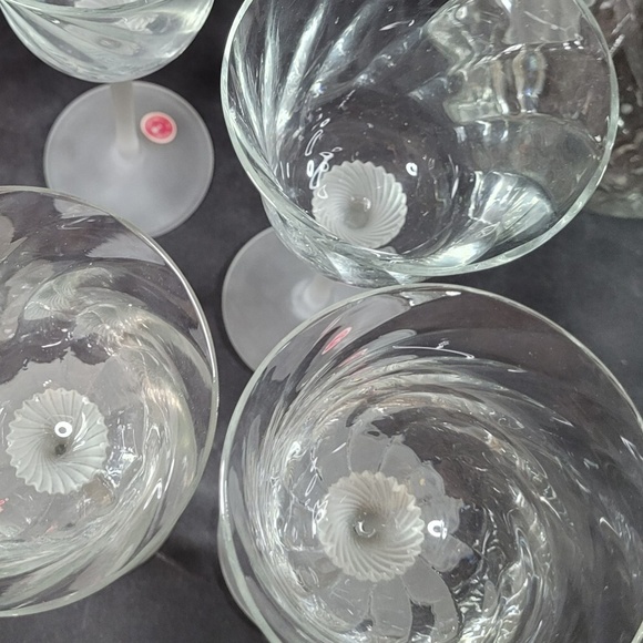 Vintage 1960s Romanian Optic Swirl Decanter & Wine Glass Set Frosted Barware - Picture 3 of 12